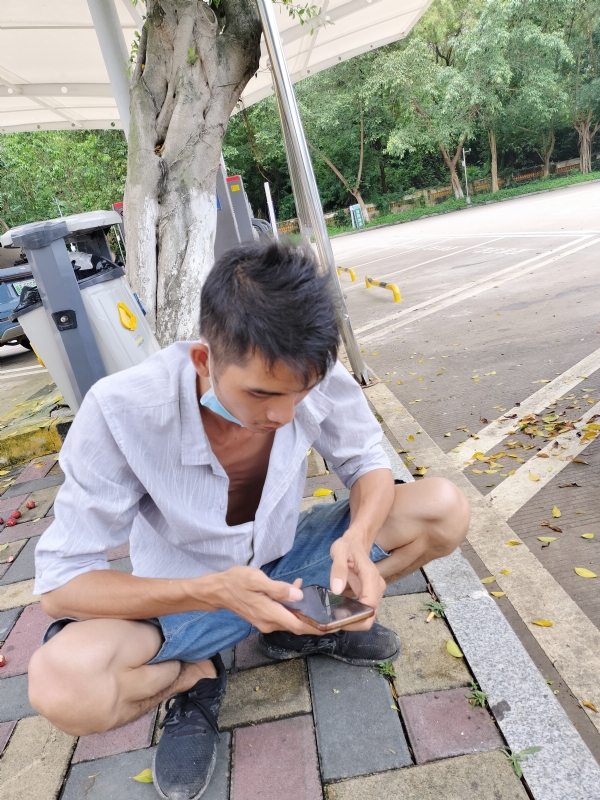 太累了的第一张照片--百色中老年相亲网